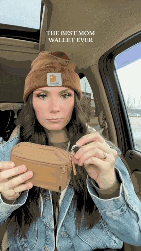 🌞 Spring into savings with 50% OFF! 🎒 Waterproof Nylon Wristlet Wallet – Safe & Easy to Carry On the Go!