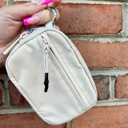 🌞 Spring into savings with 50% OFF! 🎒 Waterproof Nylon Wristlet Wallet – Safe & Easy to Carry On the Go!