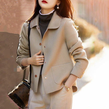 🍂 Autumn Essential | Women’s Warm & Cozy Lapel Short Coat with Pockets