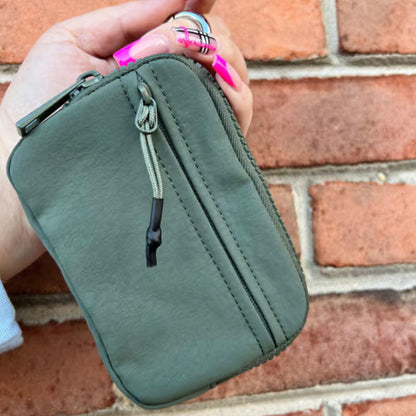 🌞 Spring into savings with 50% OFF! 🎒 Waterproof Nylon Wristlet Wallet – Safe & Easy to Carry On the Go!