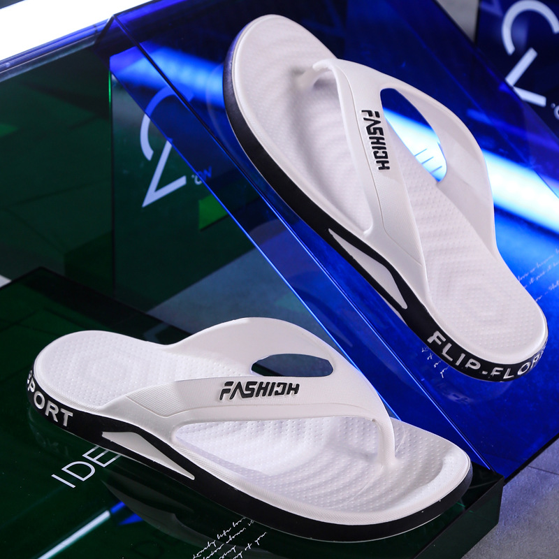 👣Ultra-Soft Sole Sporty Flip Flops for Men，Ultra-Soft SolePerfect For Beach, Gym & Daily Wear!