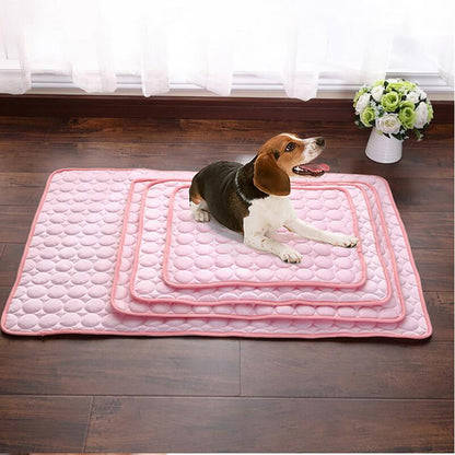 🧊Pet Cooling Ice Silk Mat – Summer Cooling Pet Bed Pad for Dogs and Cats, Breathable Washable Sleeping Cushion for Indoor and Outdoor Use, Lightweight Cooling Crate and Sofa Pet Mat