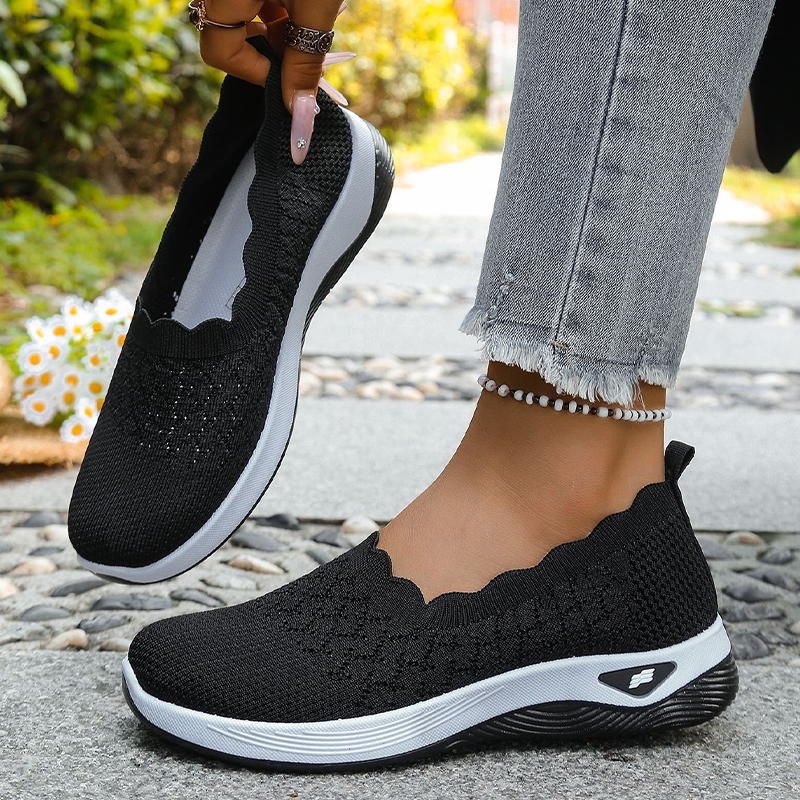 Women's Lightweight Breathable Walking Shoes