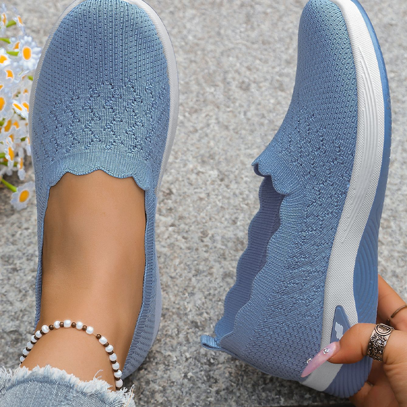 Women's Lightweight Breathable Walking Shoes