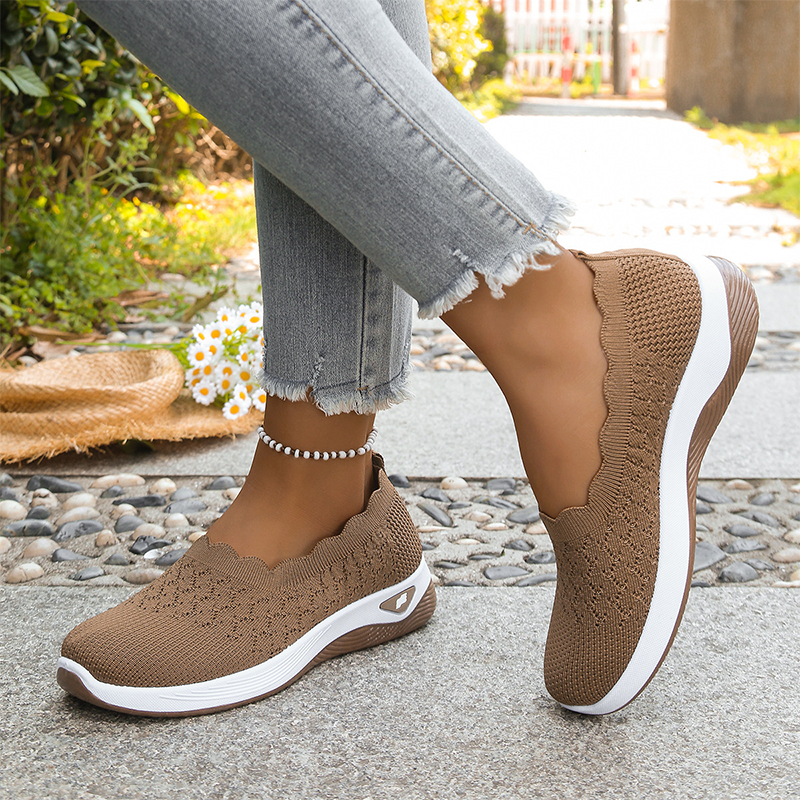 Women's Lightweight Breathable Walking Shoes