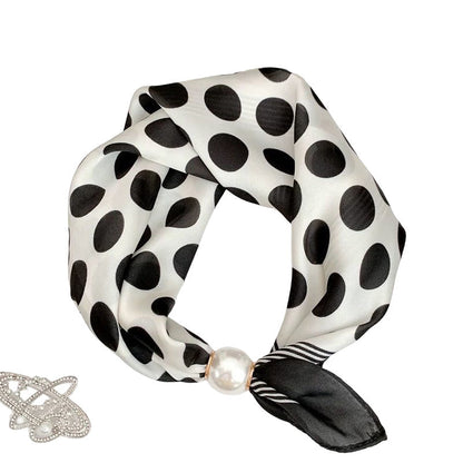 ✨ No-Tie Magnetic Pearl Clasp Scarf – Elegant Style & Effortless Comfort 🤍